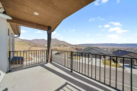 Exterior - 1085 Olympic Cir, Midway, UT 84049 photo 3 of 8