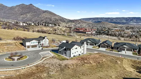 View/Area - 1085 Olympic Cir, Midway, UT 84049 photo 4 of 5