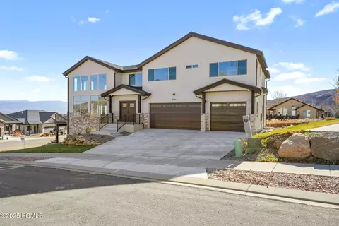 Exterior - 1085 Olympic Cir, Midway, UT 84049 photo 7 of 8