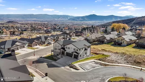 View/Area - 1085 Olympic Cir, Midway, UT 84049 photo 3 of 5