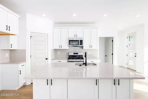 3043 Clover Ct, Kamas, UT 84036