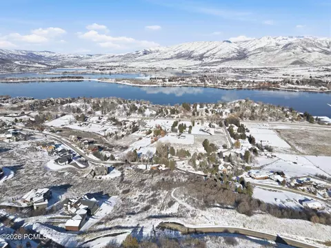 1316 S Via Monaco Dr #38, Huntsville, UT 84317