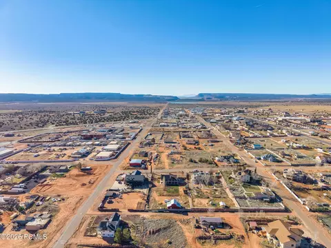 View/Area - 640 N Juniper St, Hildale, UT 84784 photo 15 of 27