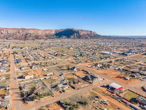View/Area - 640 N Juniper St, Hildale, UT 84784 photo 23 of 27