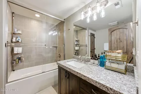 Bath - 1735 E Viewside Cir, Hideout, UT 84036 photo 5 of 5
