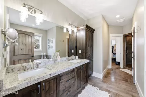 Bath - 1735 E Viewside Cir, Hideout, UT 84036 photo 2 of 5