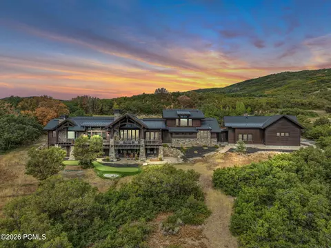 717 W Moose Hill Rd, Park City, UT 84098