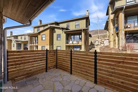 Exterior - 337 E Overlook Loop, Hideout, UT 84036 photo 4 of 6
