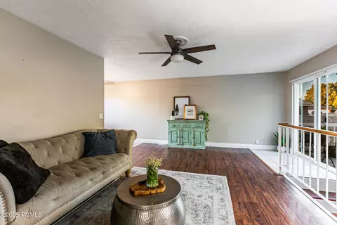 Living - 5235 S Glendon Way #Y4, Murray, UT 84123 photo 1 of 2