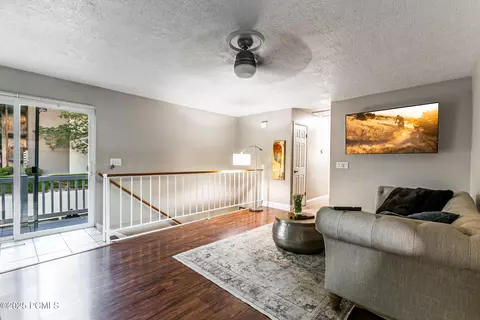 Living - 5235 S Glendon Way #Y4, Murray, UT 84123 photo 2 of 2