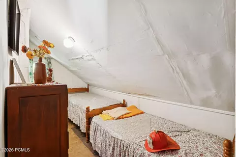 Bedroom - 95 Black Diamond Rd, Helper, UT 84526 photo 4 of 6