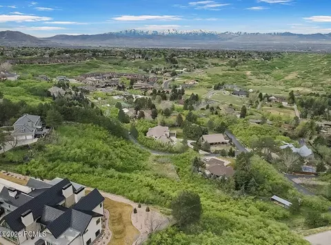 10667 S Hidden Ridge Ln, Sandy, UT 84092 photo 9