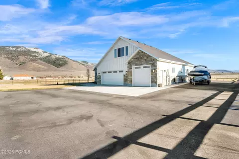 Exterior - 352 E Boulderville Rd, Oakley, UT 84055 photo 6 of 12