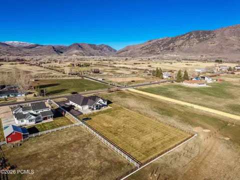 View/Area - 352 E Boulderville Rd, Oakley, UT 84055 photo 5 of 9