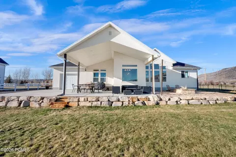 Exterior - 352 E Boulderville Rd, Oakley, UT 84055 photo 8 of 12