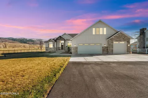 Exterior - 352 E Boulderville Rd, Oakley, UT 84055 photo 5 of 12
