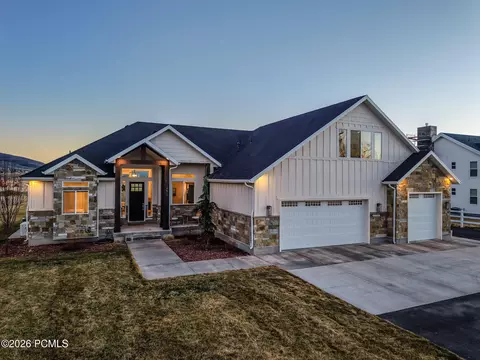 Exterior - 352 E Boulderville Rd, Oakley, UT 84055 photo 10 of 12