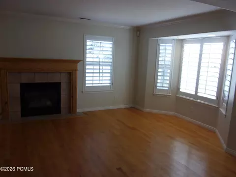 Living - 902 E Hamlet Cir, Midway, UT 84049 photo 3 of 3