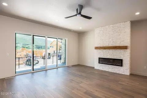 Living - 372 W Ascent Dr, Hideout, UT 84036 photo 2 of 6