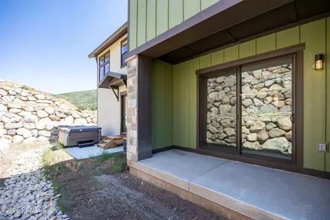 Exterior - 372 W Ascent Dr, Hideout, UT 84036 photo 8 of 9