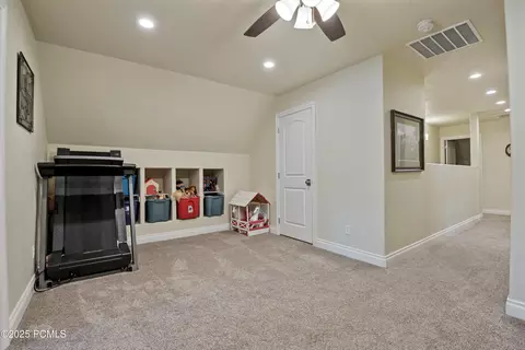 Entry Way - 364 W 3000 S, Daniel, UT 84032 photo 4 of 4