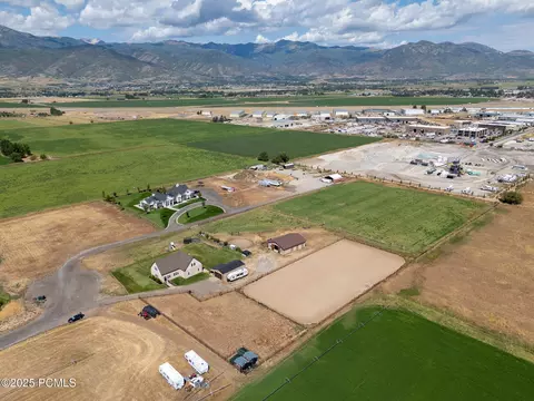View/Area - 364 W 3000 S, Daniel, UT 84032 photo 7 of 8