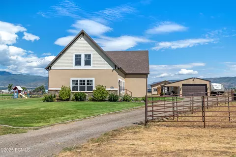 Exterior - 364 W 3000 S, Daniel, UT 84032 photo 1 of 6