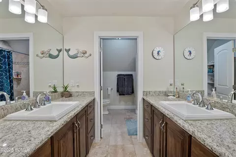 Bath - 364 W 3000 S, Daniel, UT 84032 photo 5 of 6