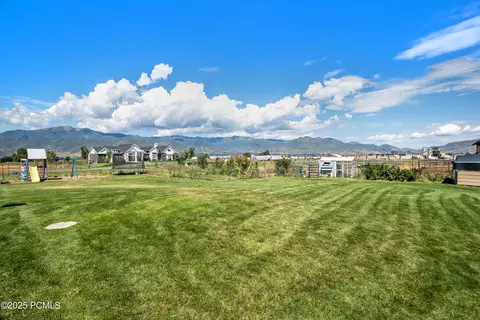 Exterior - 364 W 3000 S, Daniel, UT 84032 photo 6 of 6