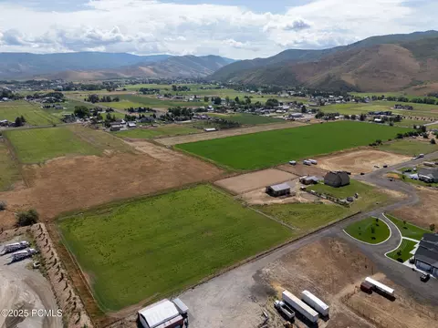View/Area - 364 W 3000 S, Daniel, UT 84032 photo 6 of 8