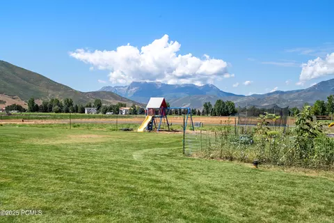Exterior - 364 W 3000 S, Daniel, UT 84032 photo 5 of 6