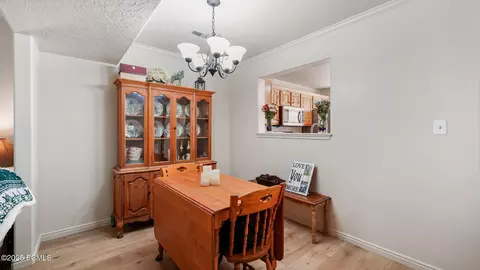 Dining - 890 E Hamlet Cir #N, Midway, UT 84049 photo 1 of 2