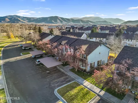 View/Area - 890 E Hamlet Cir #N, Midway, UT 84049 photo 2 of 8