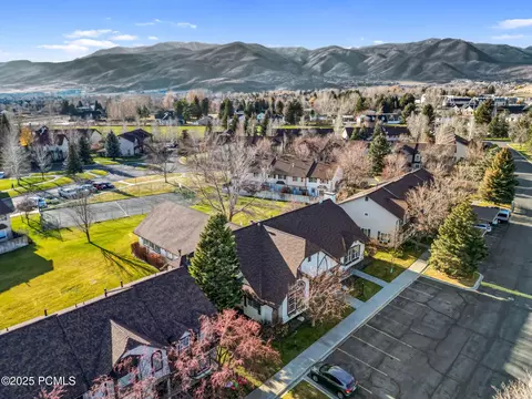 View/Area - 890 E Hamlet Cir #N, Midway, UT 84049 photo 1 of 8