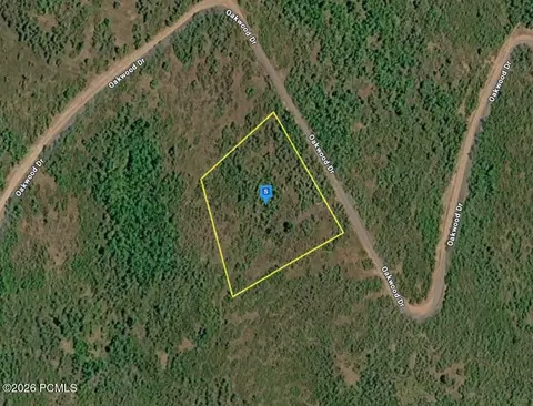 6900 N Oakwood Cir #12, Springville, UT 84663