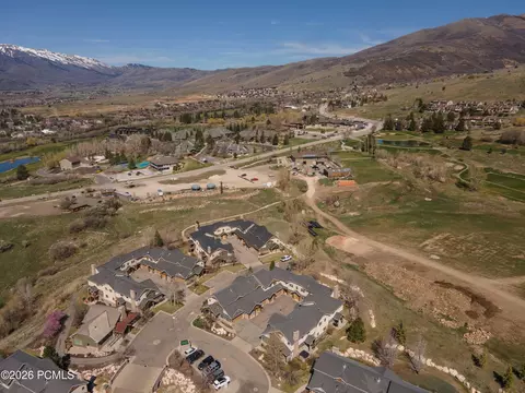 View/Area - 5168 E Fairview Loop UNIT C604, Eden, UT 84310 photo 5 of 7
