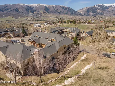 View/Area - 5168 E Fairview Loop UNIT C604, Eden, UT 84310 photo 4 of 7