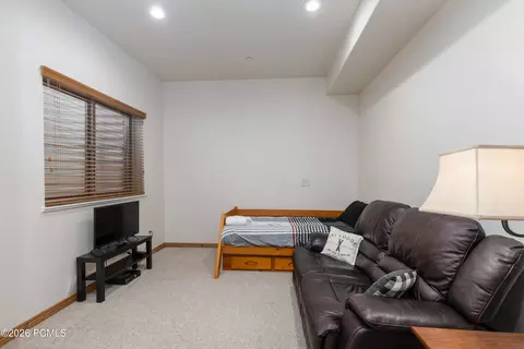 Bedroom - 5168 E Fairview Loop UNIT C604, Eden, UT 84310 photo 5 of 7