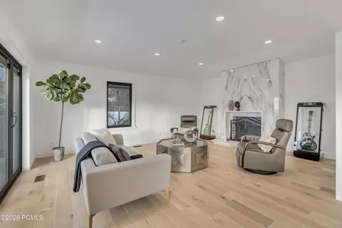 Living - 2768 E 1500, Bountiful, UT 84010 photo 1 of 8