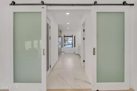 Entry Way - 2768 E 1500, Bountiful, UT 84010 photo 4 of 7