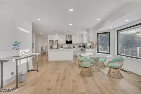 Dining - 2768 E 1500, Bountiful, UT 84010 photo 2 of 2