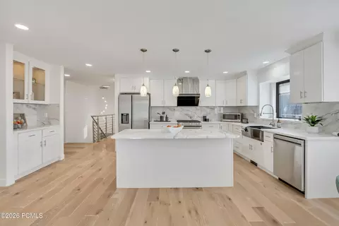 Kitchen - 2768 E 1500, Bountiful, UT 84010 photo 5 of 6