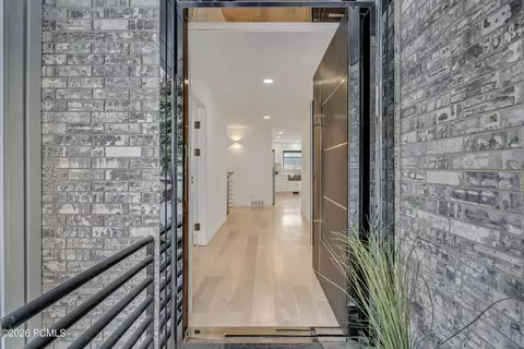 Entry Way - 2768 E 1500, Bountiful, UT 84010 photo 1 of 7