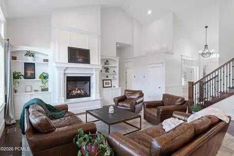 Living - 1263 E Chapman Ct, Alpine, UT 84004 photo 4 of 7