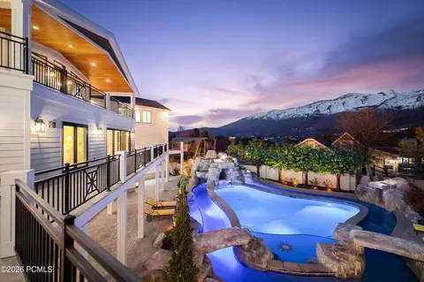 Exterior - 1263 E Chapman Ct, Alpine, UT 84004 photo 9 of 17