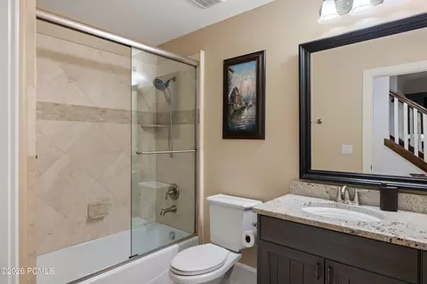 Bath - 1263 E Chapman Ct, Alpine, UT 84004 photo 2 of 9