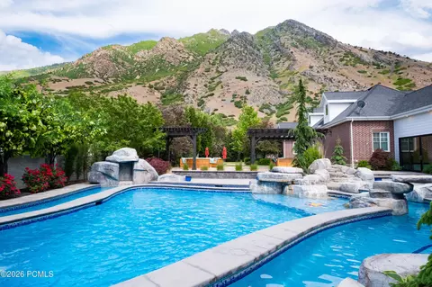 Exterior - 1263 E Chapman Ct, Alpine, UT 84004 photo 4 of 17