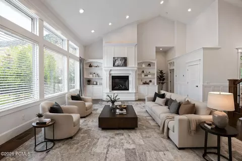 Living - 1263 E Chapman Ct, Alpine, UT 84004 photo 3 of 7
