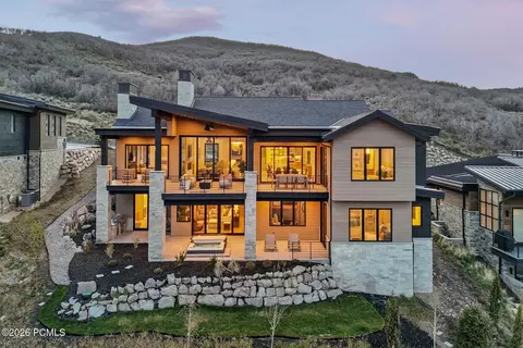 1577 W Skyridge Dr, Daniel, UT 84032