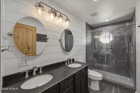 Bath - 4186 E Oakview, Coalville, UT 84017 photo 4 of 4
